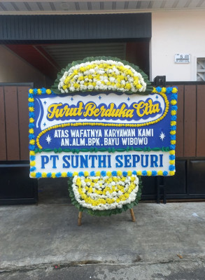 Papan Bunga Duka di Giri