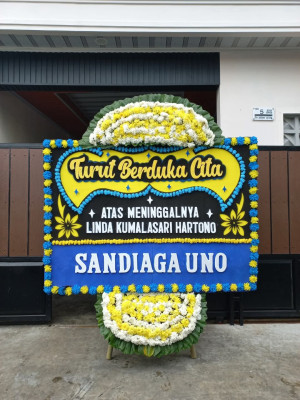 Papan Bunga Duka di Giri